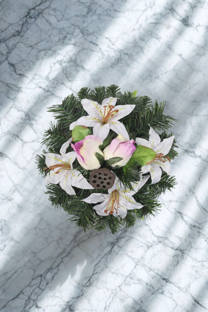 Veniec 30 cm s ľaliami a ružami