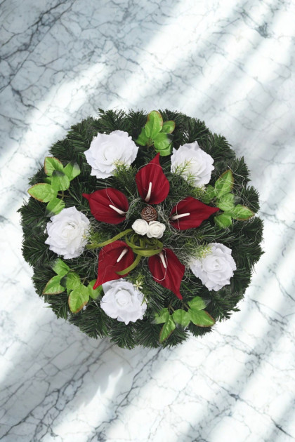 Veniec kruh  12 kvetový s doplnkami