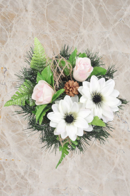 Aranžmán betón ruža, dália, doplnky