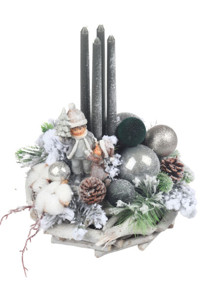 Adventný prútený veniec s postavičkami 