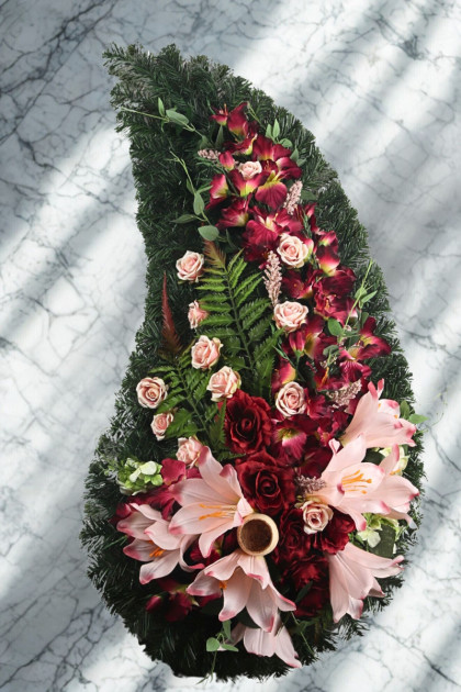 Veniec slza točená gladiola, ľalia, ruža