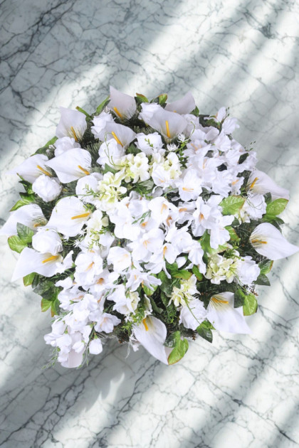 Veniec plný - borovica   kála a gladiola